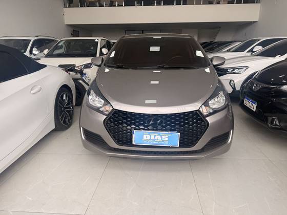 HYUNDAI HB20 1.6 COMFORT PLUS 16V FLEX 4P AUTOMÁTICO HYUNDAI HB20 1.6 COMFORT PLUS 16V FLEX 4P AUTOMÁTICO